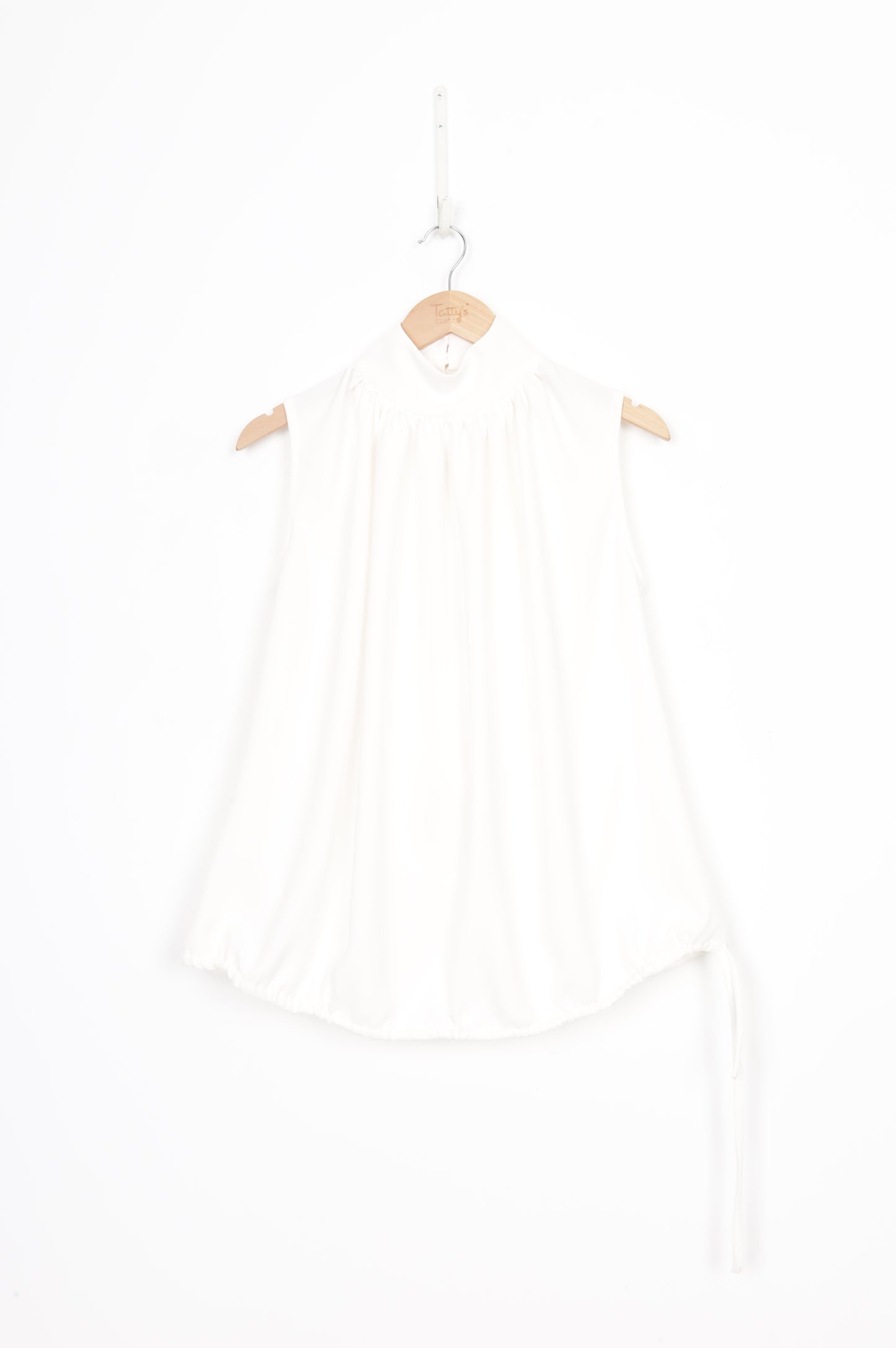 ellis Womens White Top Size 8