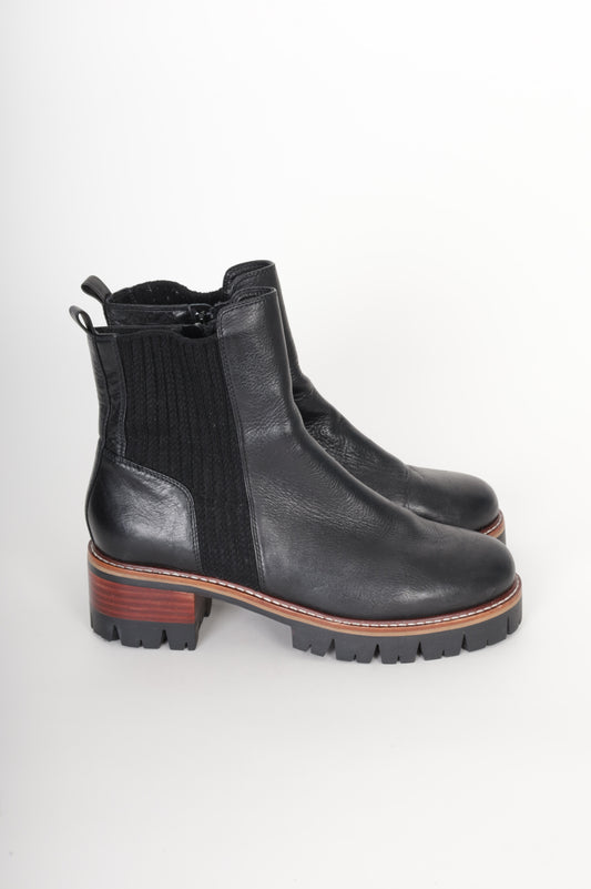 Isabella Anselmi Womens Black Boots  Size 40