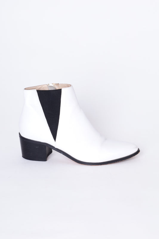 Isabella Anselmi Womens White Boots  Size EU 38