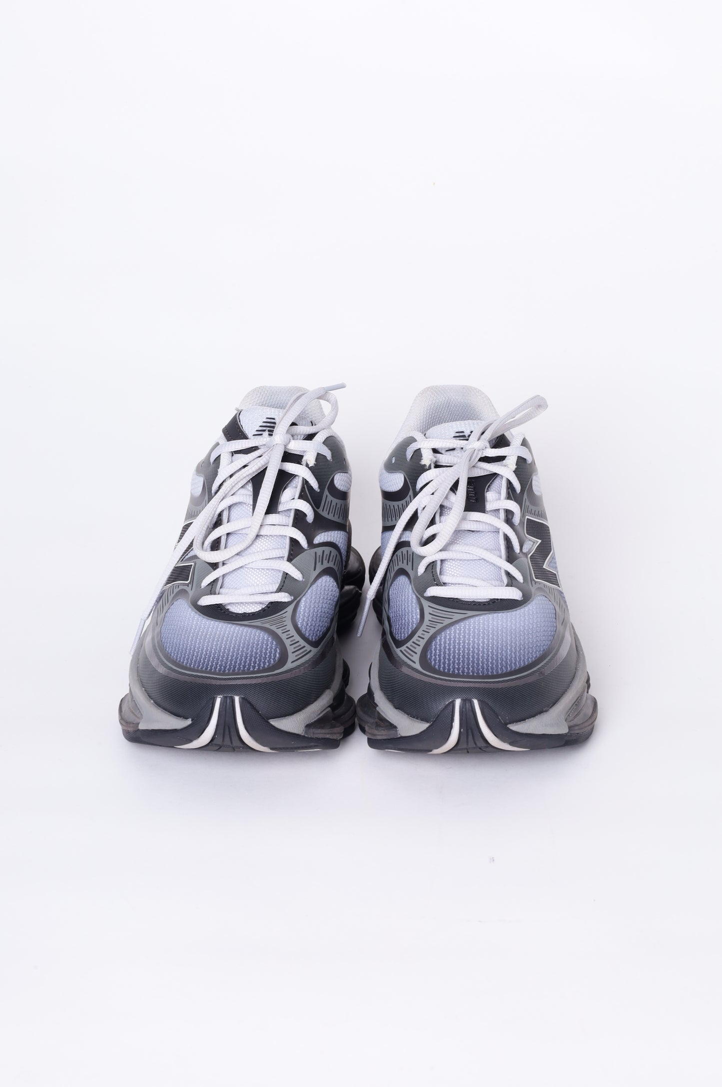 New Balance Mens Grey Sneakers Size EU 44