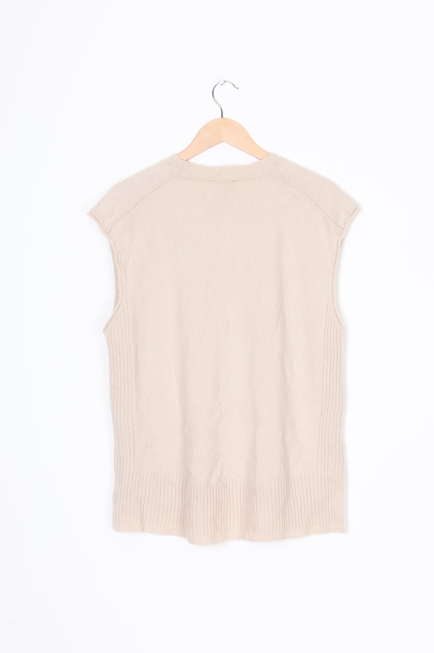 6x7 Moochi Womens Cream Vest Size M