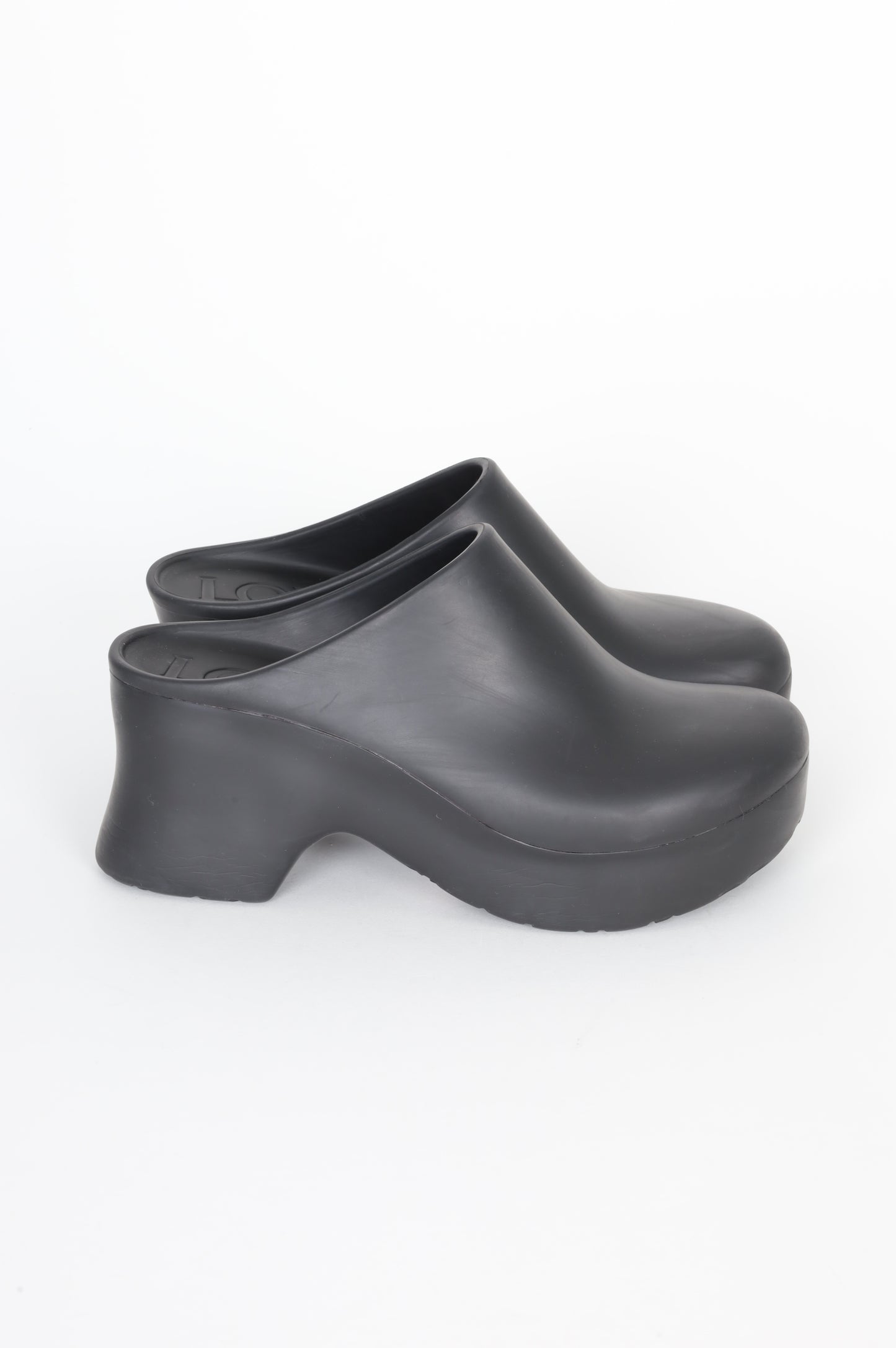 Loewe Womens Black Shoes Size EU 39