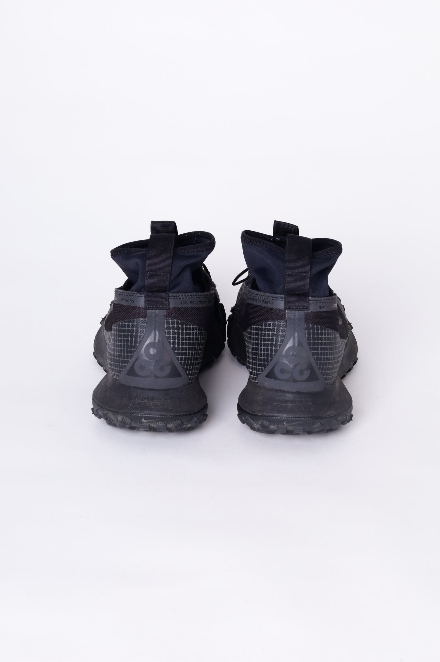Nike ACG Mens Black Sneakers Size EU 42.5