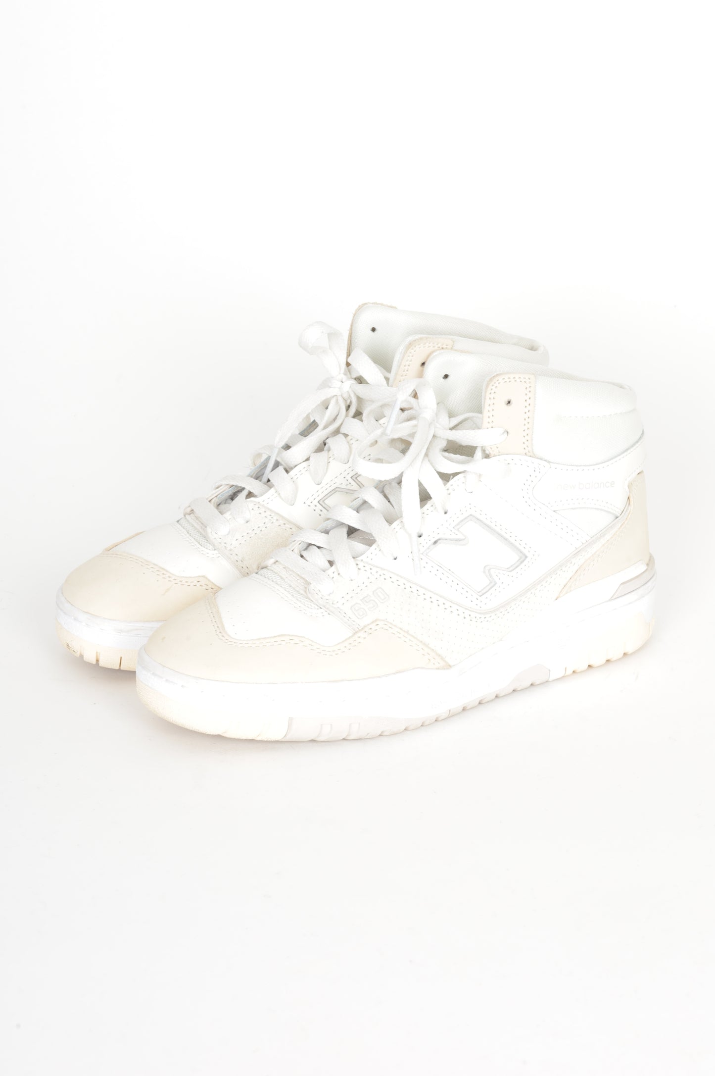 New Balance Womens Beige Sneakers Size EU 40.5