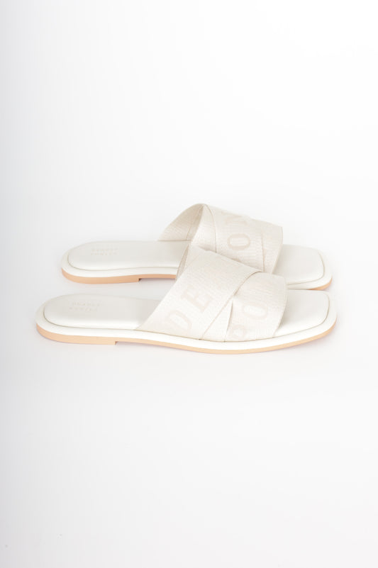 Deadly Ponies Womens White Shoes Size EU 41