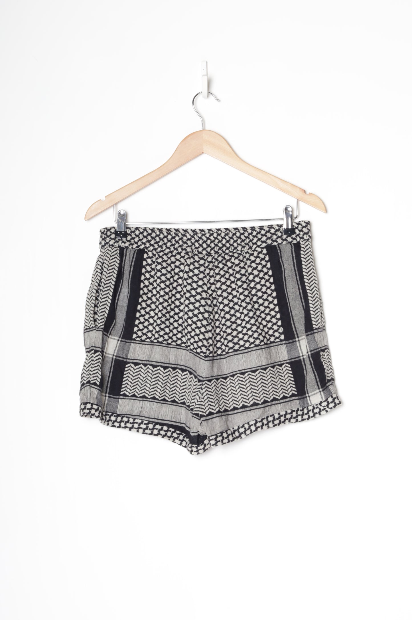 Cecilie Womens Black Shorts Size S