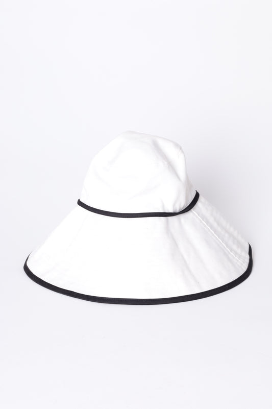 Marle Womens White  Hat Size 1