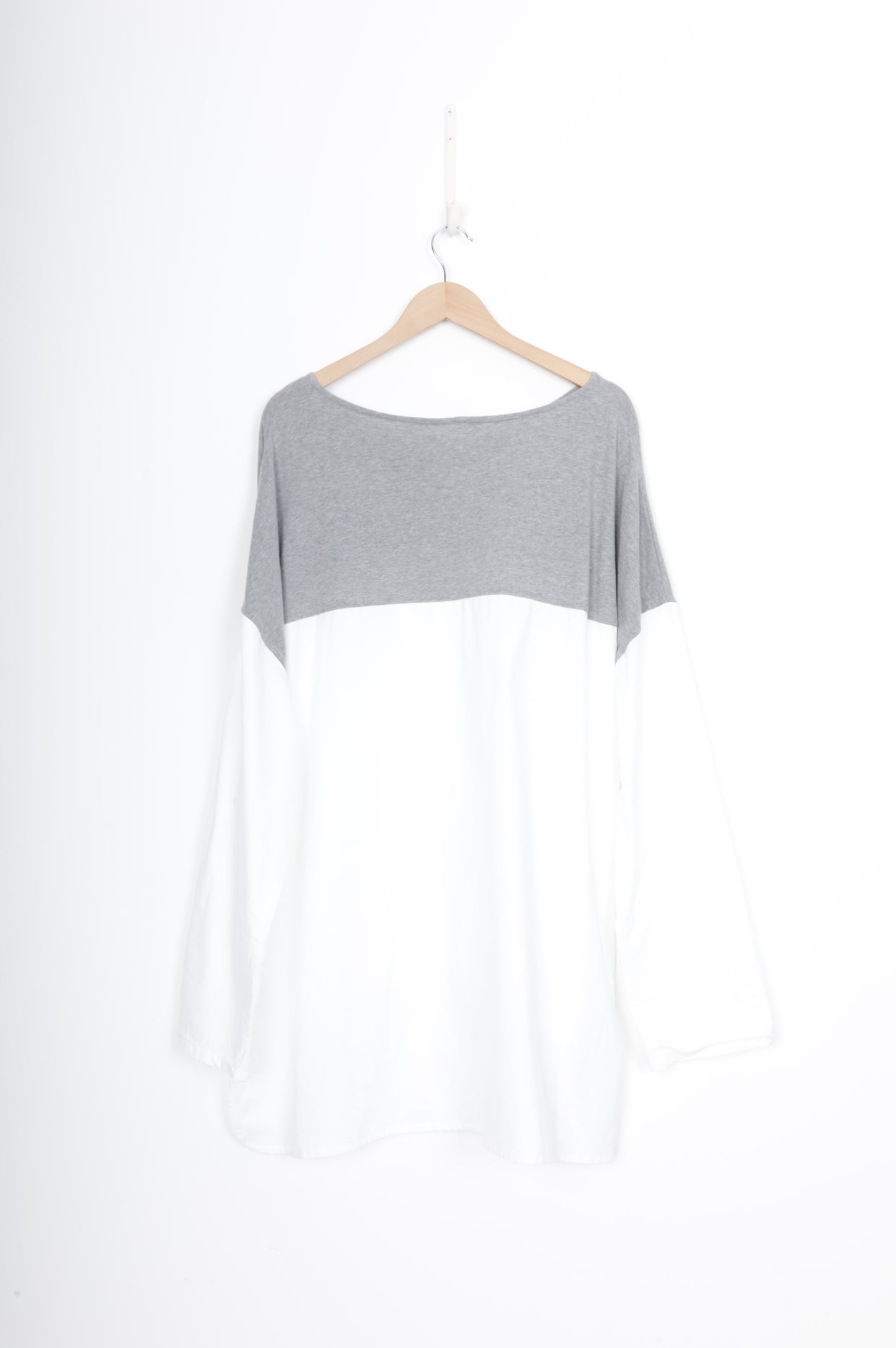 Sergeant Pretty Womens White Top Size O/S