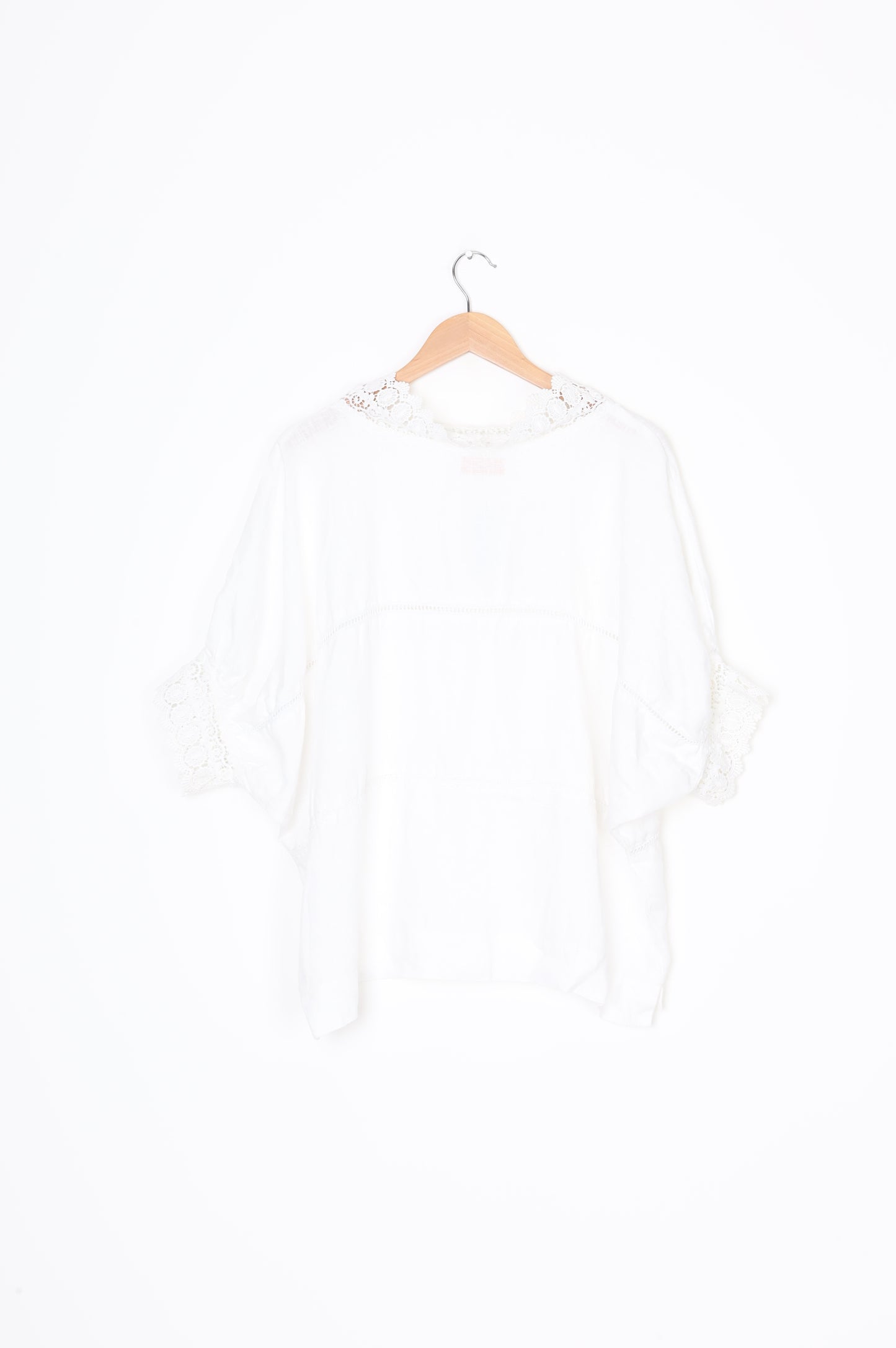 Carol Zambucka Womens White Top Size O/S