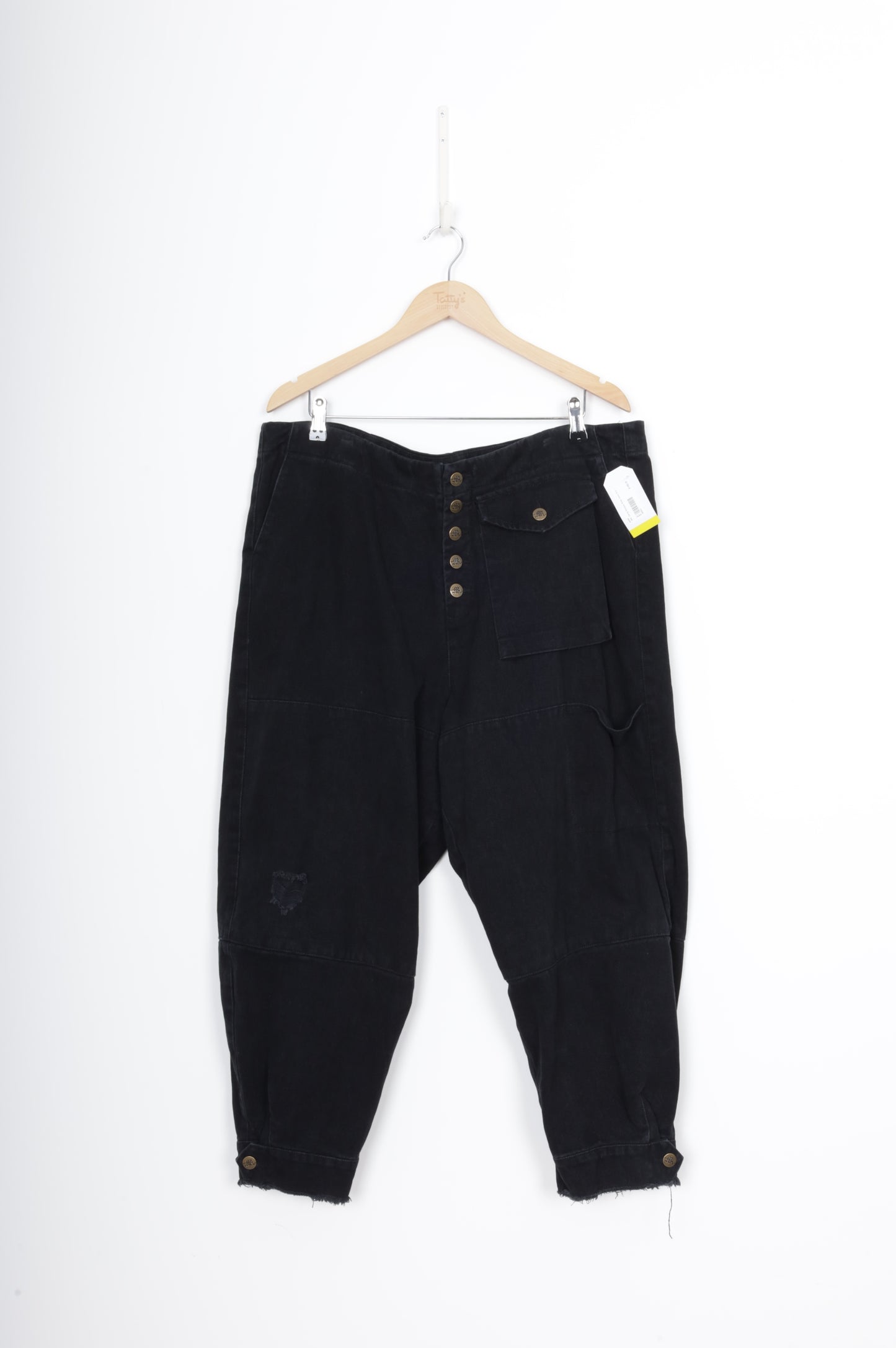 MA. Dainty Womens Black Jeans Size 14