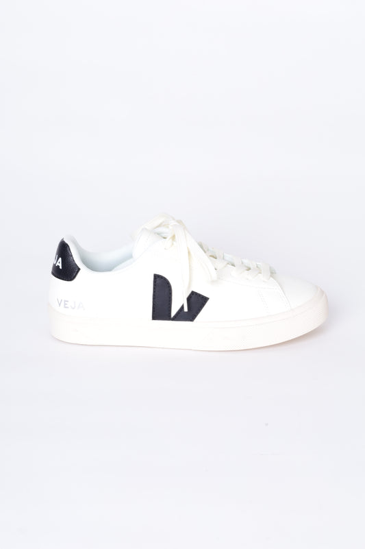 Veja Womens White Sneakers Size EU 40