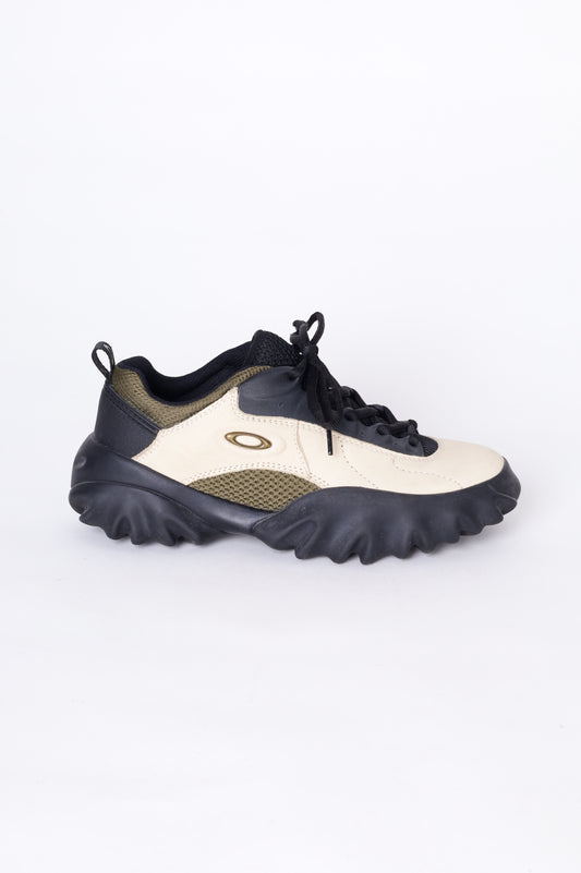 Oakley Unisex Beige Sneakers Size EU 41