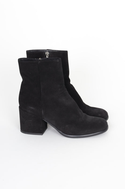 Kelton Womens Black Boots  Size 39