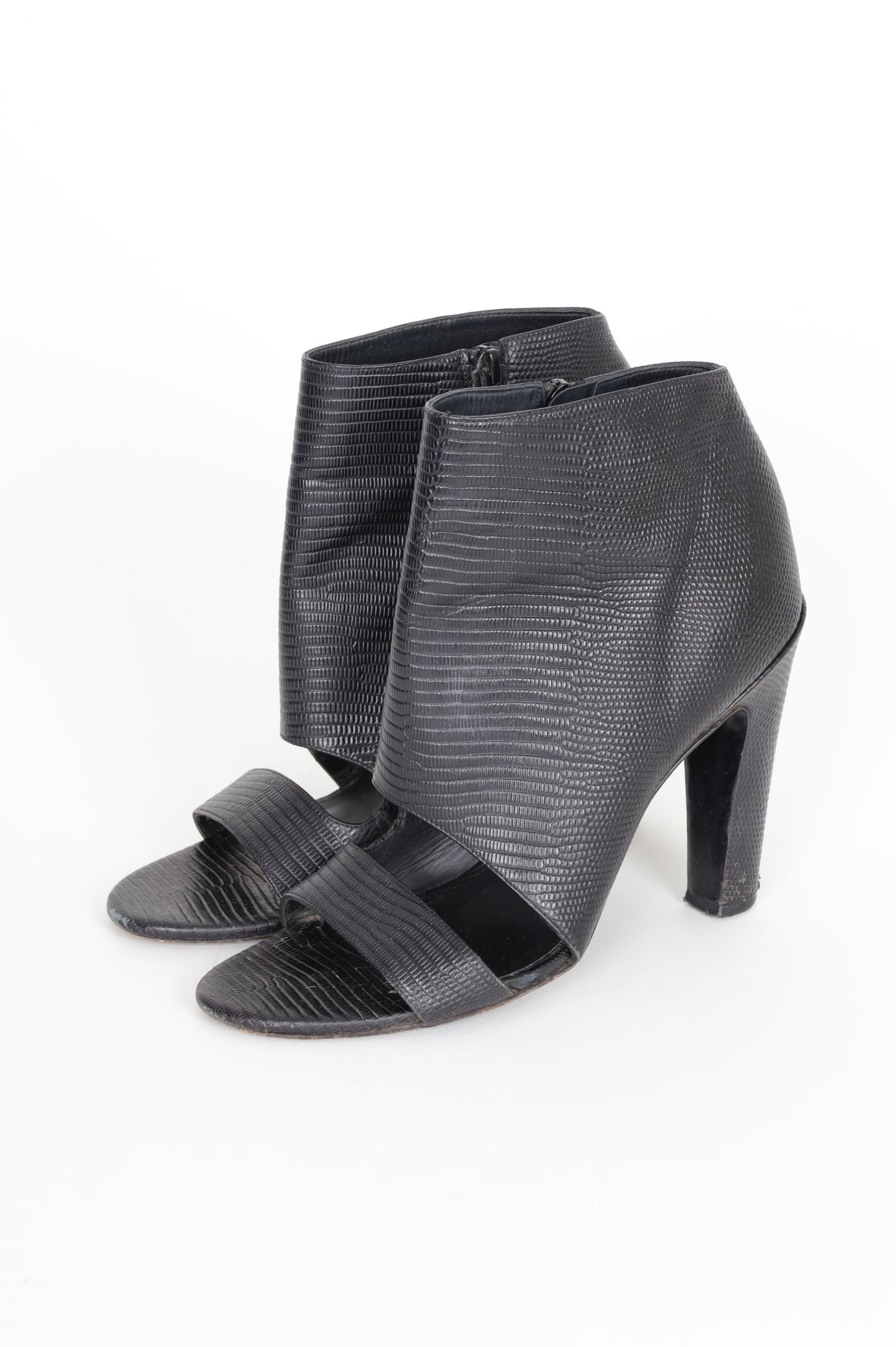 Vince. Womens Black Heels Size EU 38.5