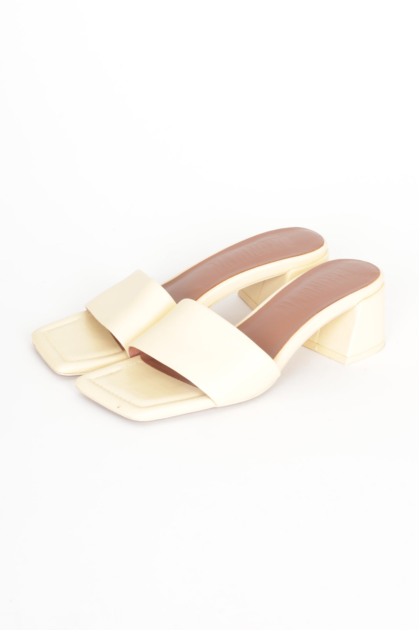 Bronwyn Womens Yellow Shoes Size EU 40