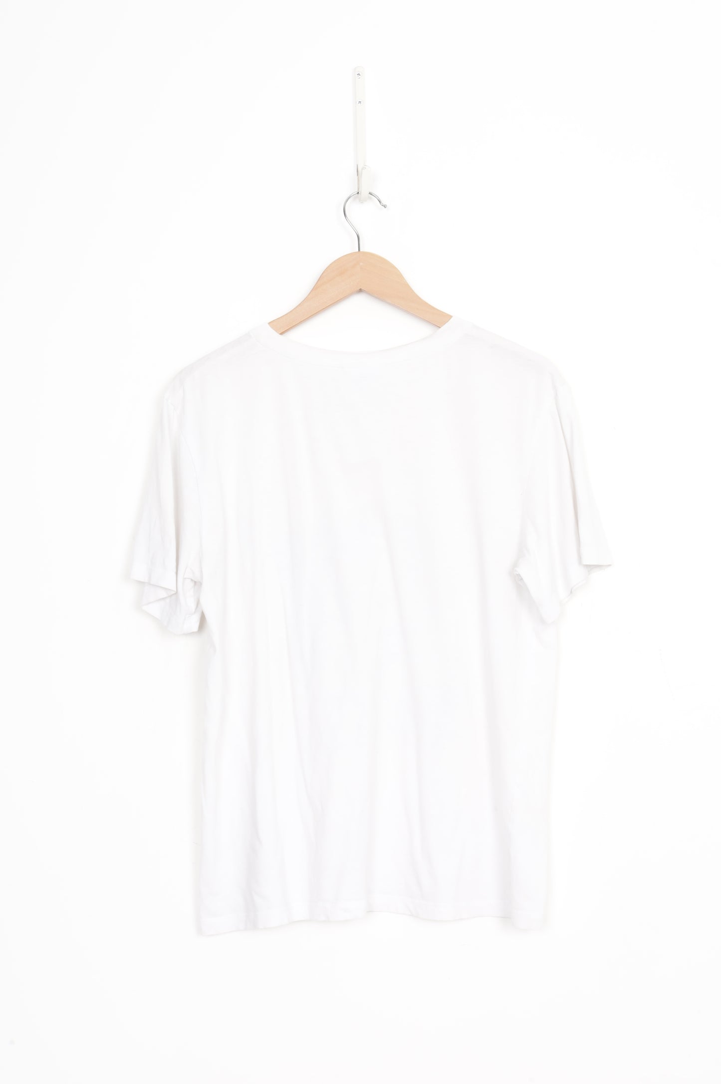 Lonely Hearts Womens White T-shirt Size 8