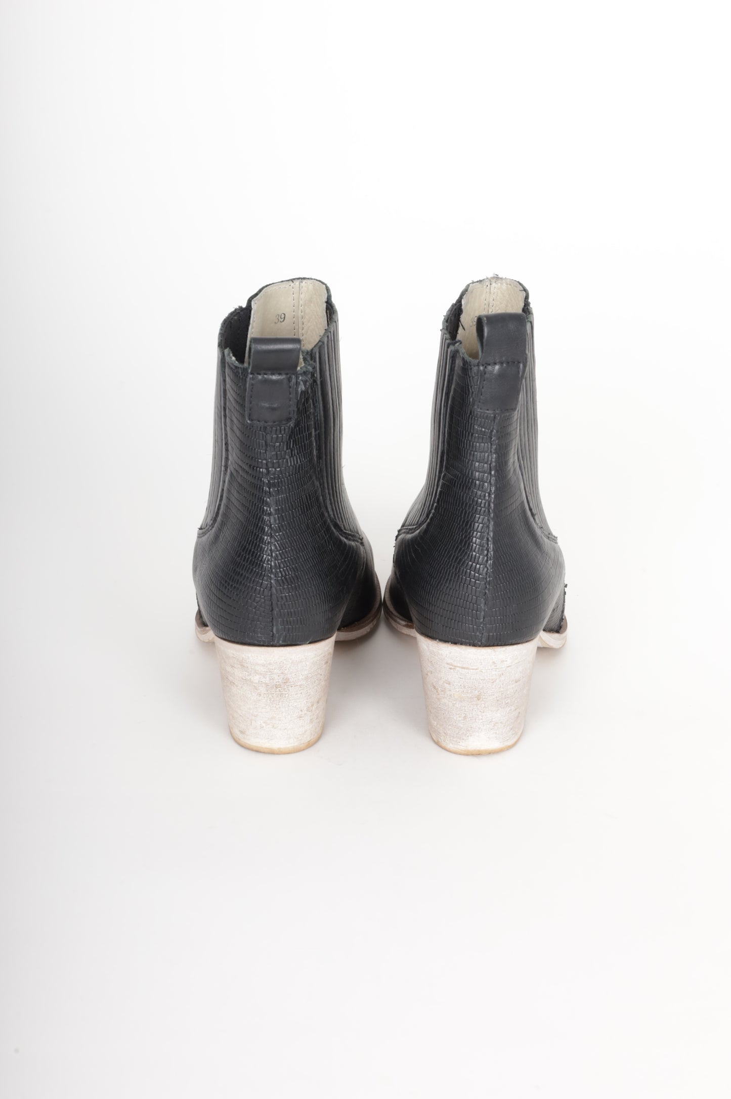 Isabella Anselmi Womens Black Boots  Size EU 39