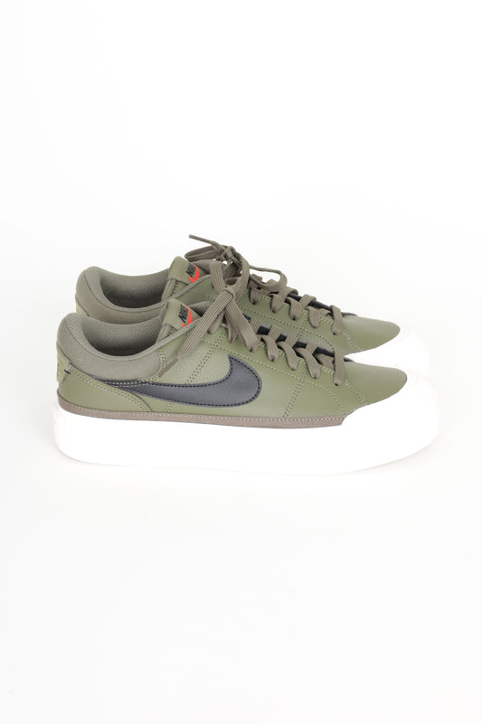Nike Womens Green Shoes Size EU 40.5