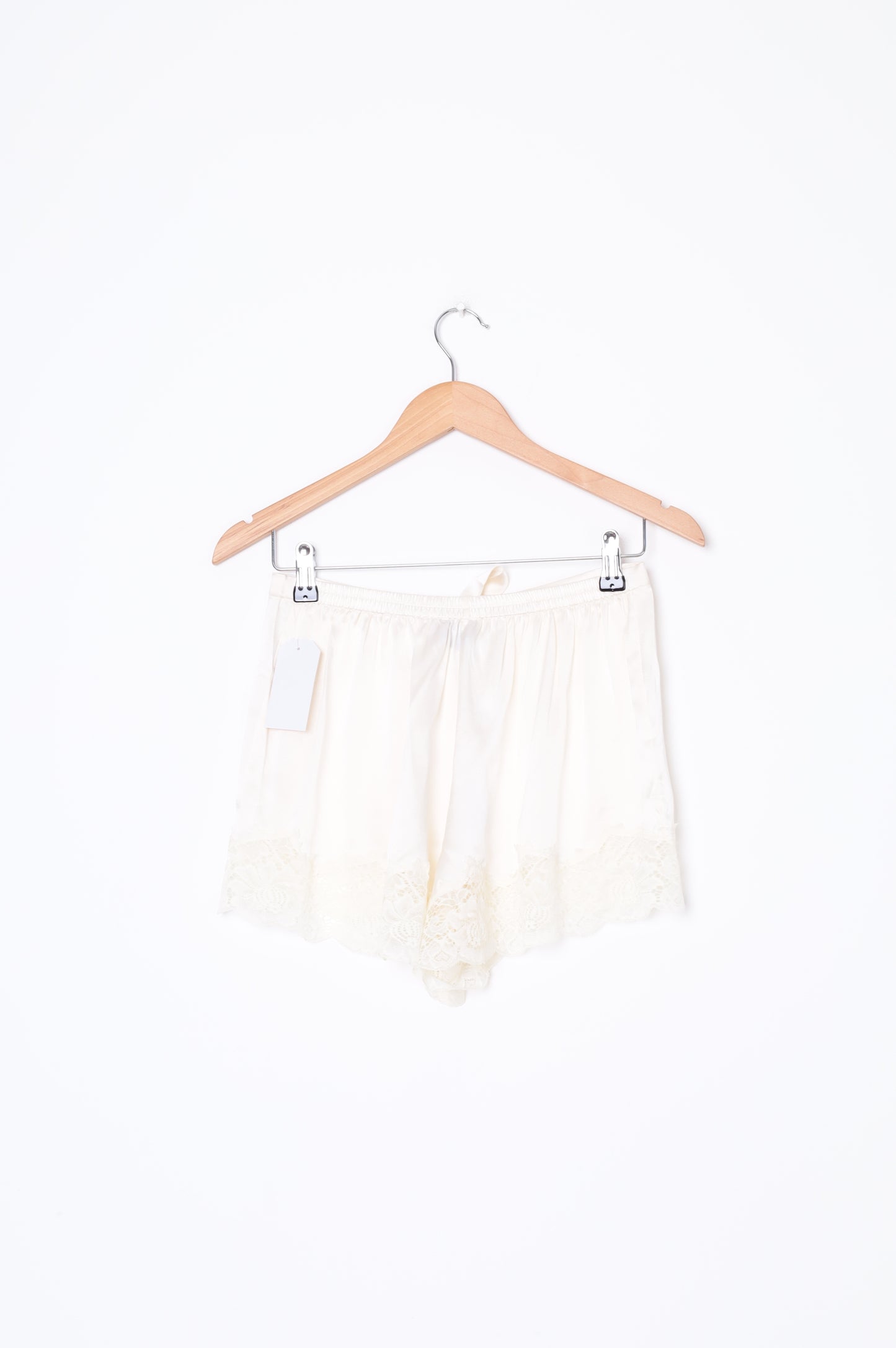 Ginia Womens Cream Shorts Size S
