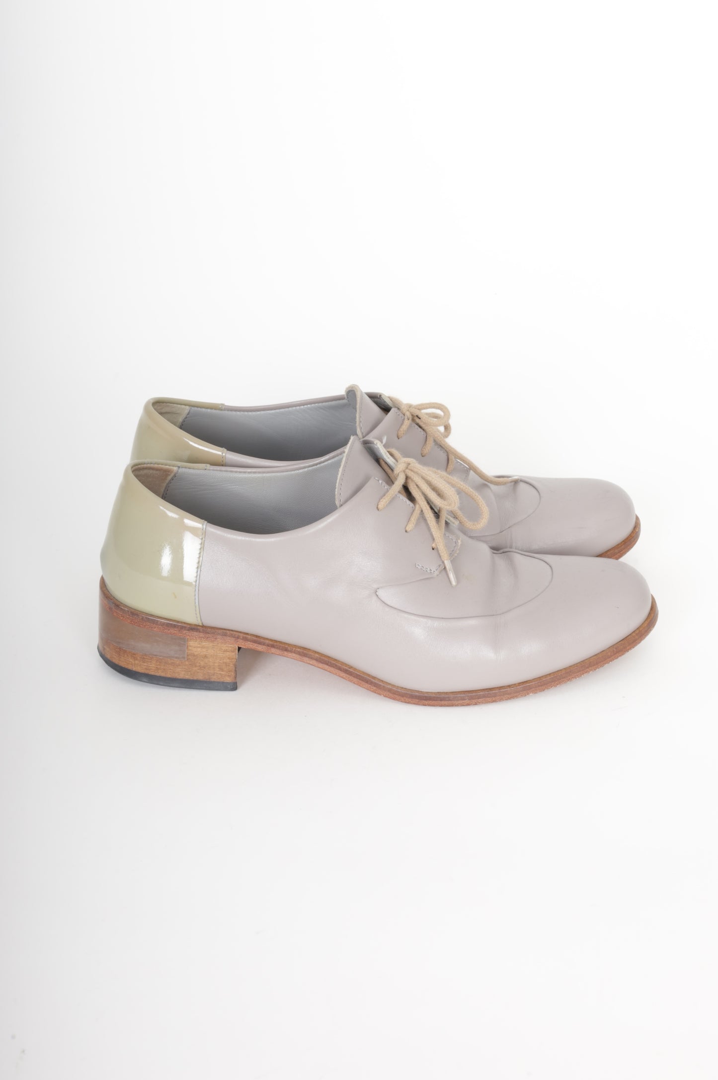Beau Coops Womens Grey Shoes Size EU 39