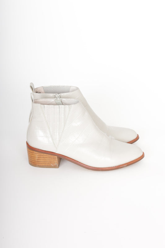 Isabella Anselmi Womens Grey Boots  Size EU 38