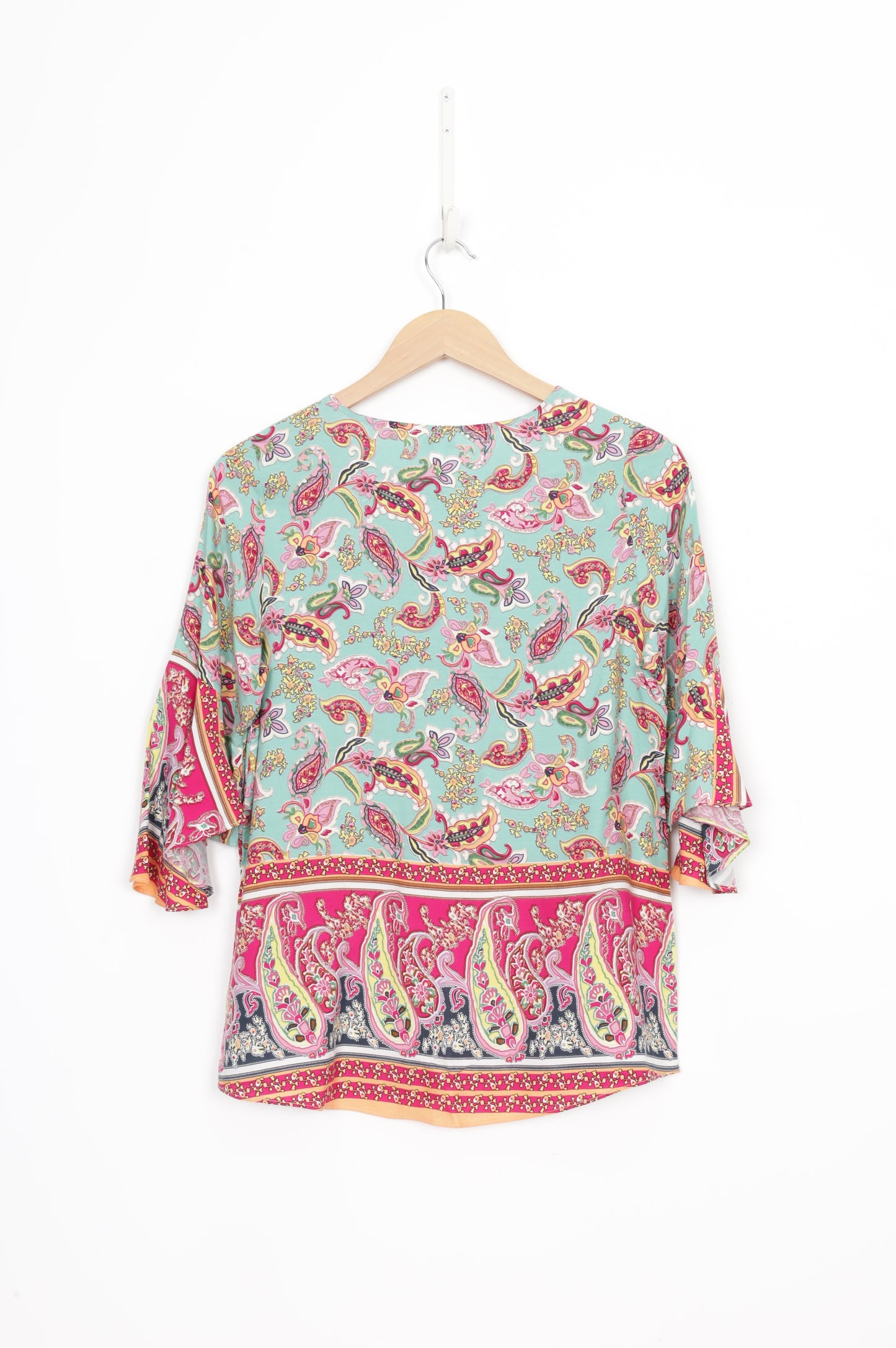 Lemon Tree Design Womens Green Top Size 8