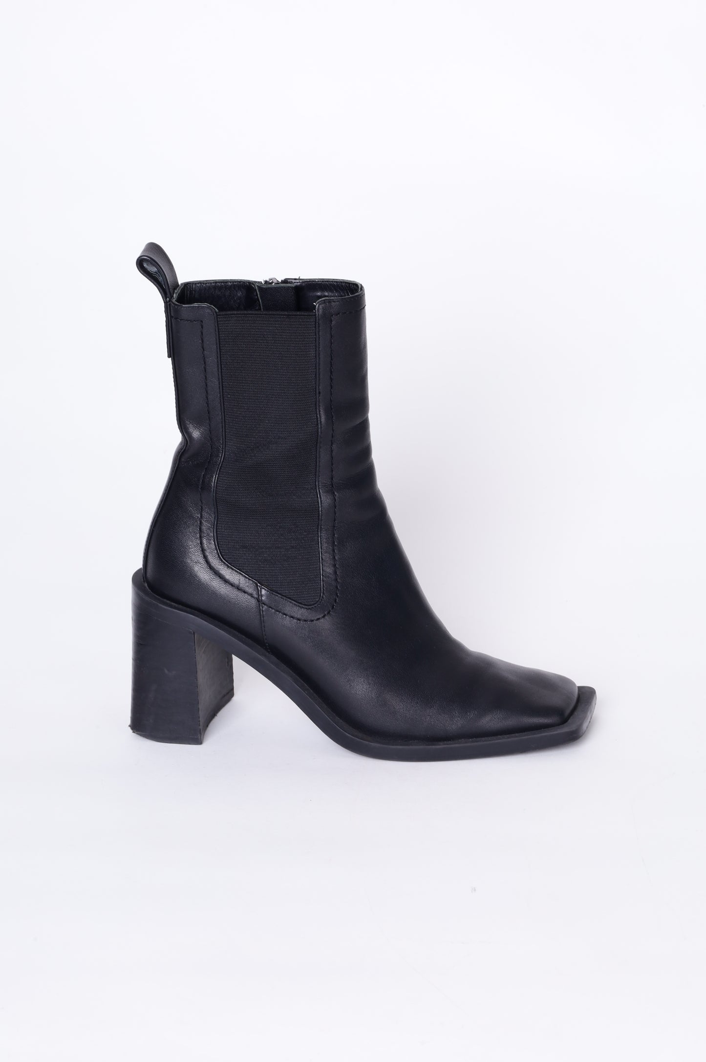Bronwyn Womens Black Boots  Size EU 38