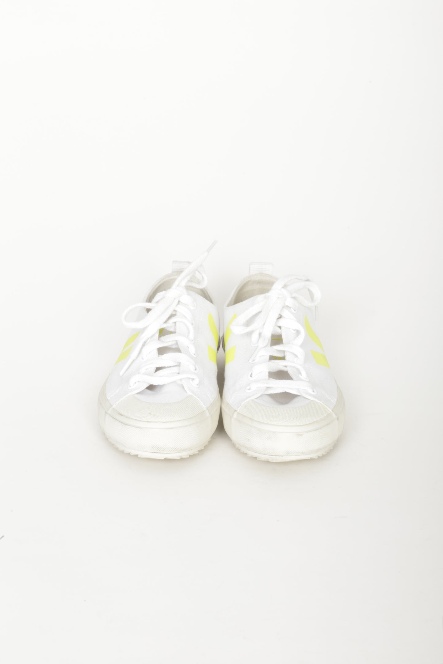 Veja Unisex White Sneakers Size EU 39